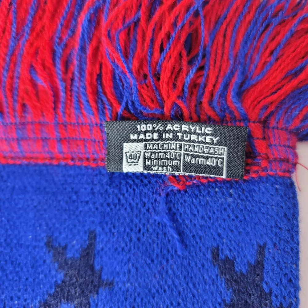 Team USA soccer ruffneck scarf. Member 2018. Red, white and blue